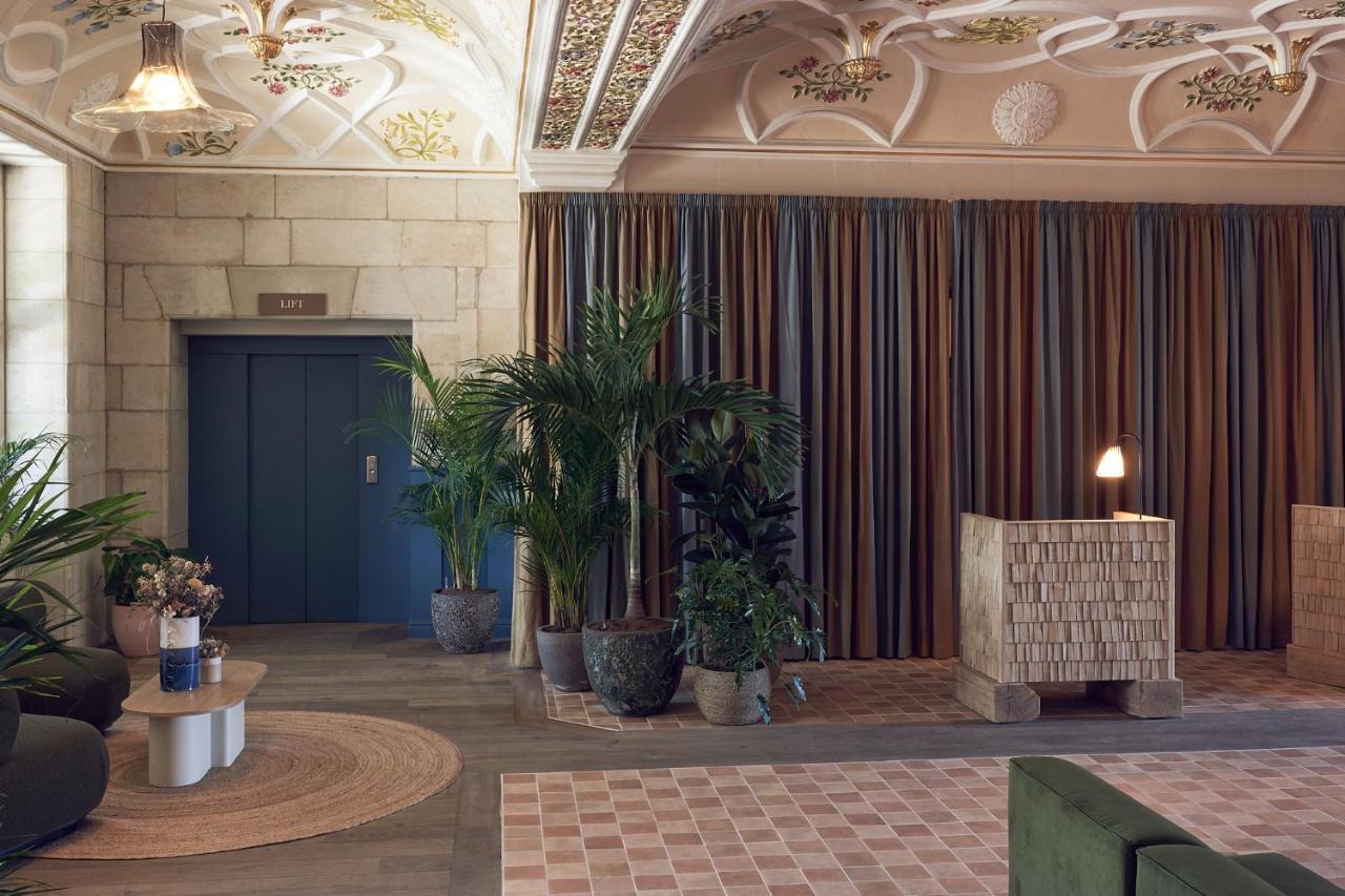 Birch Selsdon Hotel Кройдон Екстериор снимка